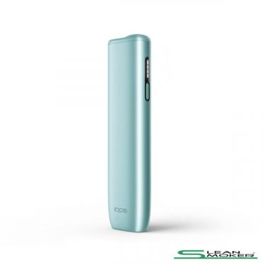 zu sehen ist die IQOS Iluma in blau von vorne